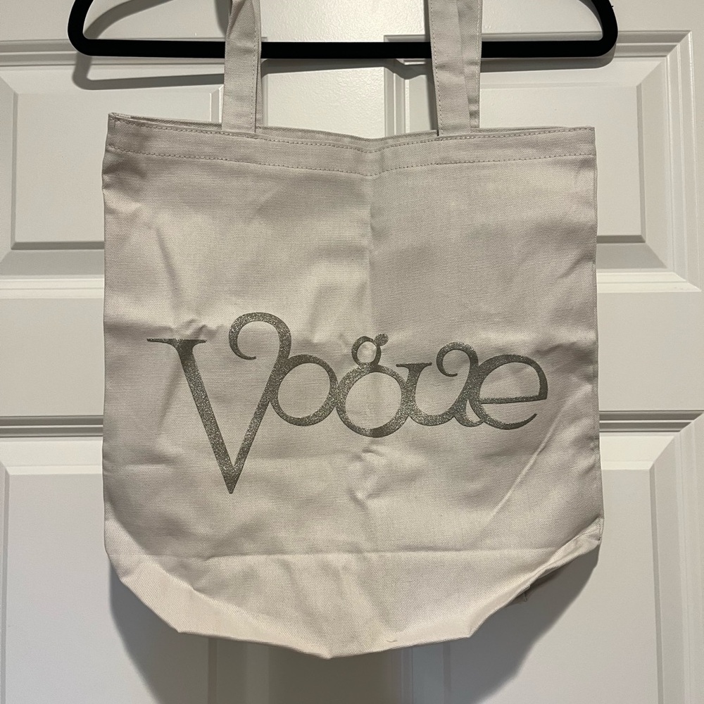 Vogue Tote with Silver Logo